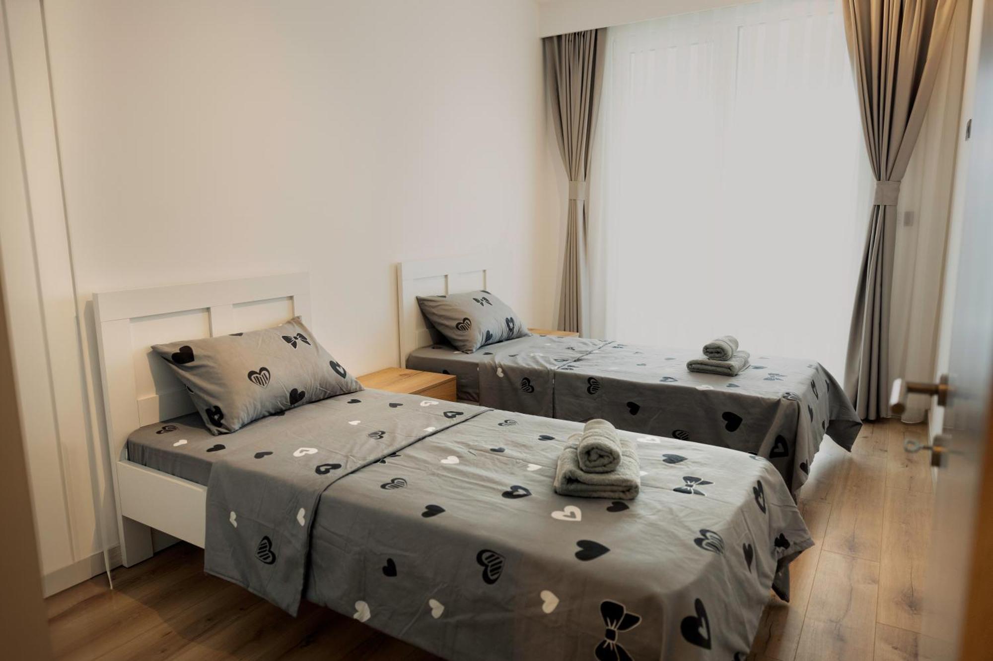 33Rd Floor Twin Apartments In Cevahir Sky City Complex With Pool, Spa, Fitness And Parking Included In Price Скопие Екстериор снимка