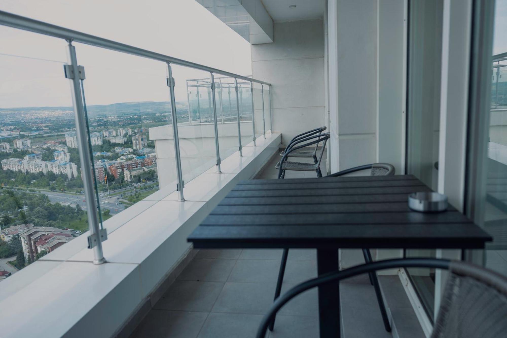 33Rd Floor Twin Apartments In Cevahir Sky City Complex With Pool, Spa, Fitness And Parking Included In Price Скопие Екстериор снимка