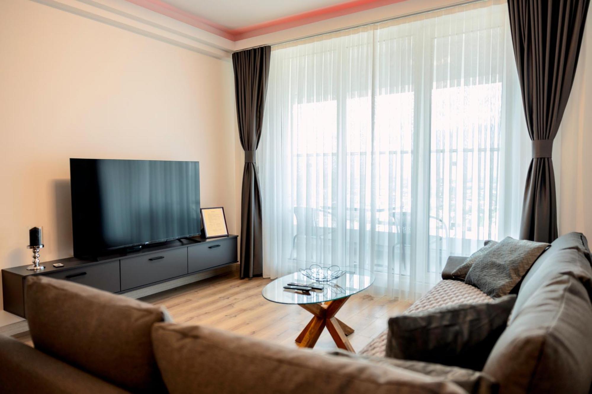33Rd Floor Twin Apartments In Cevahir Sky City Complex With Pool, Spa, Fitness And Parking Included In Price Скопие Екстериор снимка